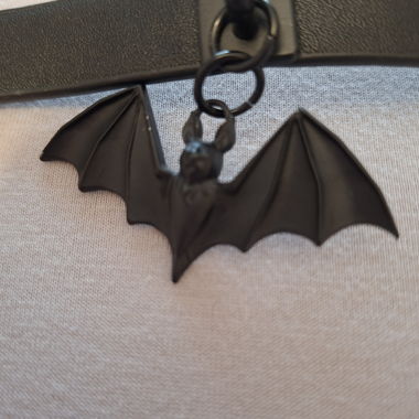 Choker bat