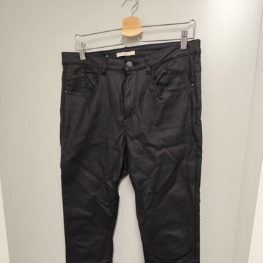 Pantalon effet cuir mat
