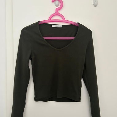 Green Long-Sleeve T-Shirt
