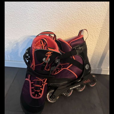 Roller skates 