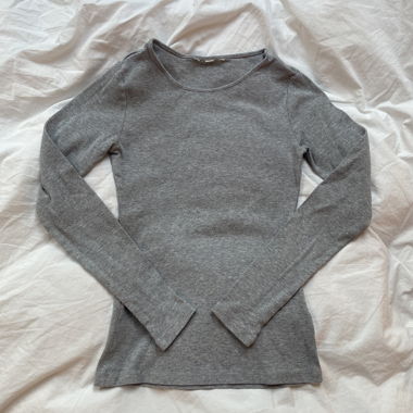Graues Longsleeve 