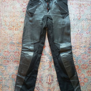 Pantaloni moto in pelle nera RICHA