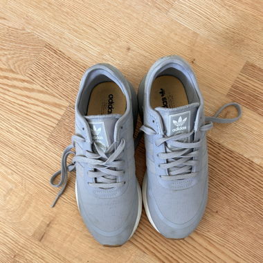 Adidas Sneaker