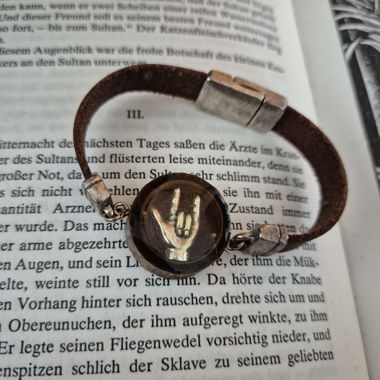 Armband aus Holz und Leder
