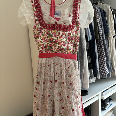 Dirndl inkl. Bluse 