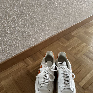 VEYA sneakers