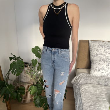 Mom Jeans Ripped