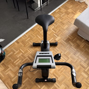 Heimtrainer funktionsfähig mit Gebrauchsspuren