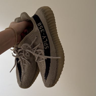 Adidas Yeezy Boost 350 V2