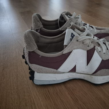 NEW BALANCE 327