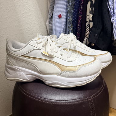 Sneaker Puma bianche e dorate