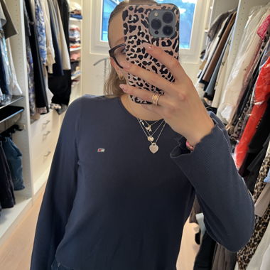 Dunkelblaues Tommy Hilfiger langarm 