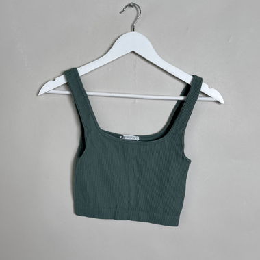 Top corto a coste Zara