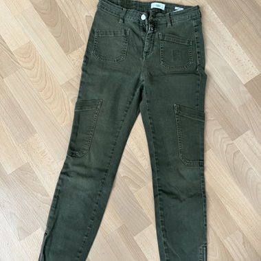 Closed Cargo Pants