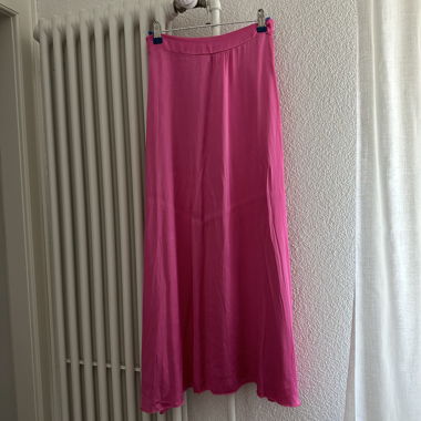 langer pinker Rock