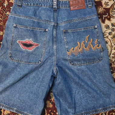 GRMY Jorts mit Patches