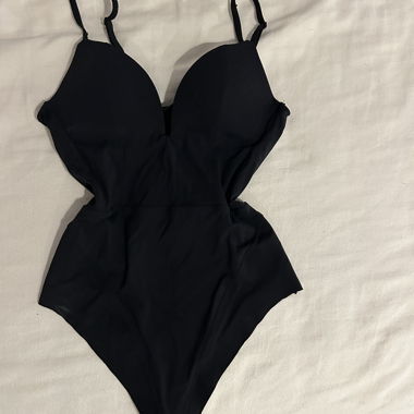 Shaping Body with Built-in Bra
