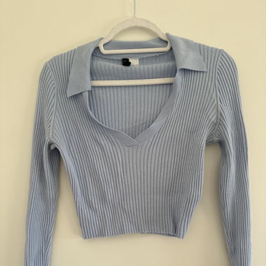 Pull crop top