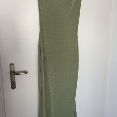 Gruenes Maxikleid