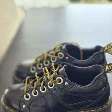 Dr Martens 5-Eye Max Buttero