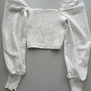 Top court Bershka blanc