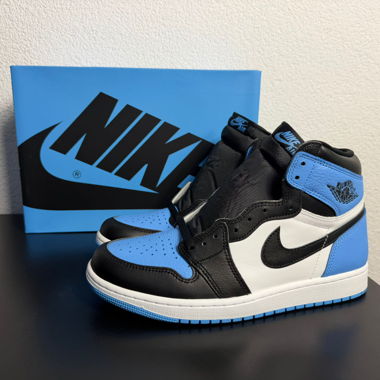 Air Jordan 1 Retro High OG UNC Toe