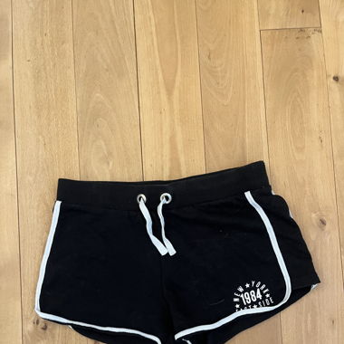 Kurze Hosen