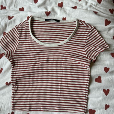 Gestreiftes sommerliches Shirt
