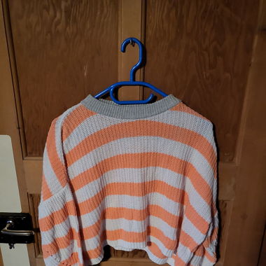 Weiss Oranger Pullover Gestreift