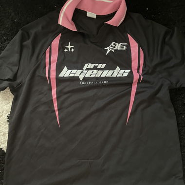 black jersey shirt 
