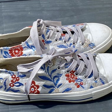 Trendy floral baskets
