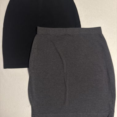 2 jupes courtes en jersey en Noir & Gris