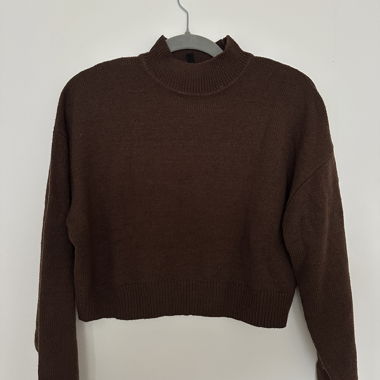 maglione lavorato a maglia marrone