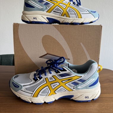 ASICS Venture 6