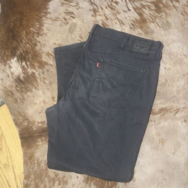 SALE: Levi's Jeans 541 46x32 Grey