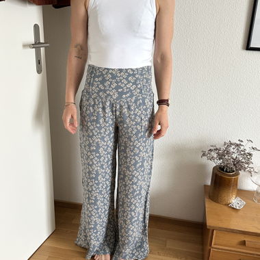 Pantaloni a vita alta floreali