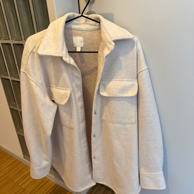 Beige Jacke