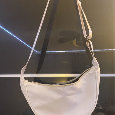 Weisse Tasche