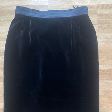 Escada couture black velvet skirt
