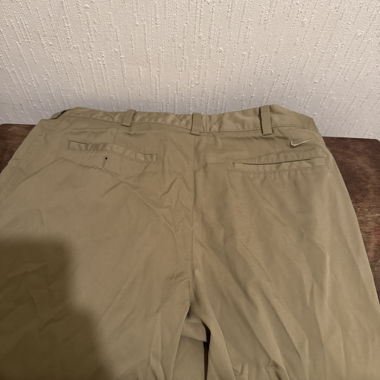 Short Nike golf beige