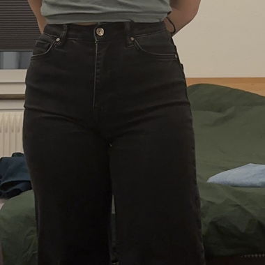 Flared Jeans