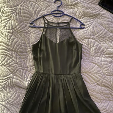 Schwarzes Kleid 