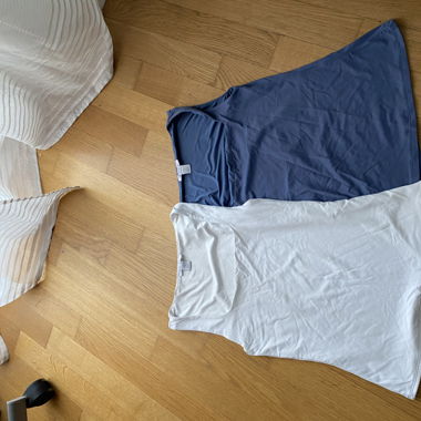 2 Angenehme Oberteile 