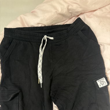 Schwarze Jogginghose