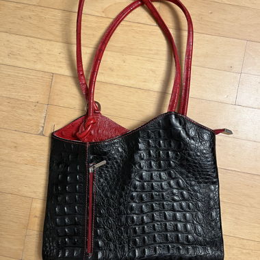 Borsa effetto coccodrillo nero-rossa