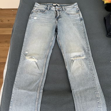 Zara Jeans, Damen Gr. 36, helle Waschung