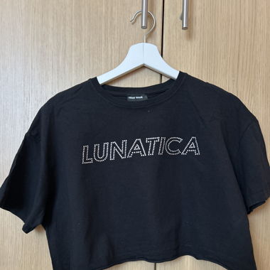 T-shirt crop trop lunatica