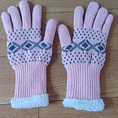 Pink Knit Gloves