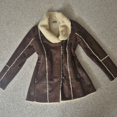 Brown jacket with shearling from Happy Holly