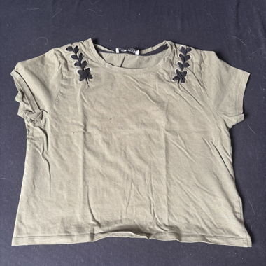 T-shirt à lacets kaki
